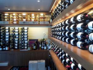 Learn about a commercial wine cellar project!