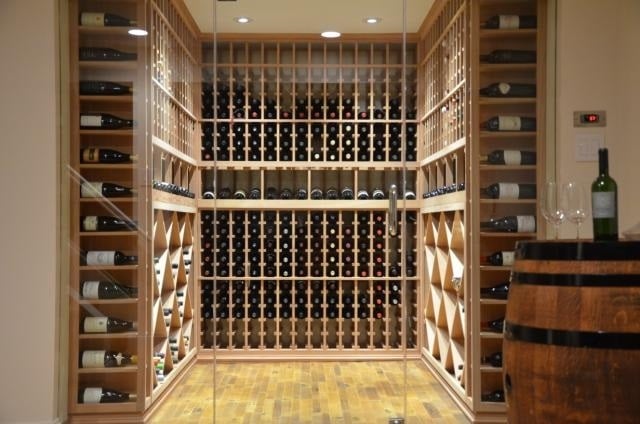 Working with a Wine Room Design Expert Will Benefit You 